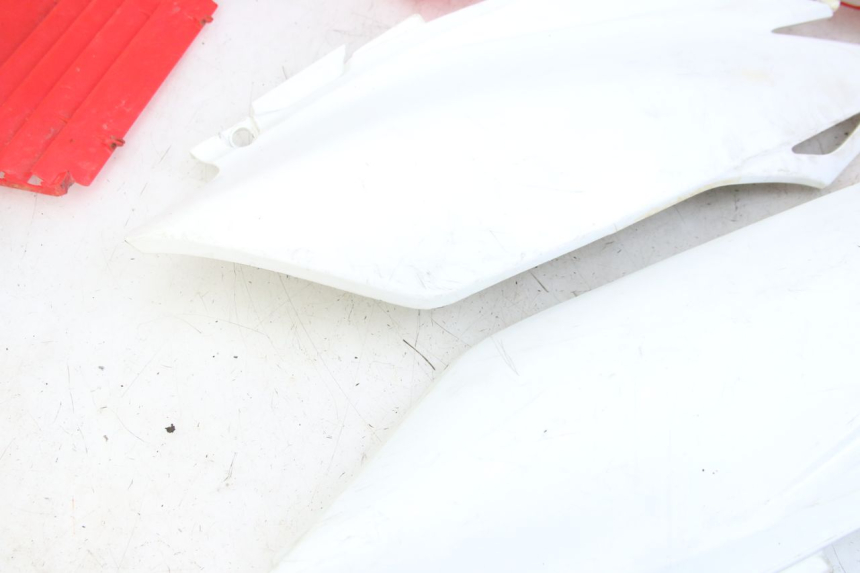 photo de CARROÇARIA E CARENAGEM COMPLETA HONDA CRF 250 (2010 - 2013) - Outro ângulo de visão