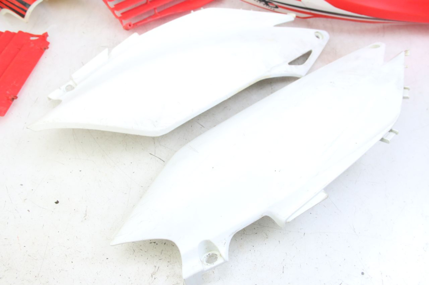 photo de CARROÇARIA E CARENAGEM COMPLETA HONDA CRF 250 (2010 - 2013) - Pontos de fixação