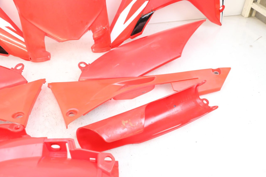 photo de CARROÇARIA COMPLETA HONDA CRF R 250 (2020 - 2021) - Pontos de fixação