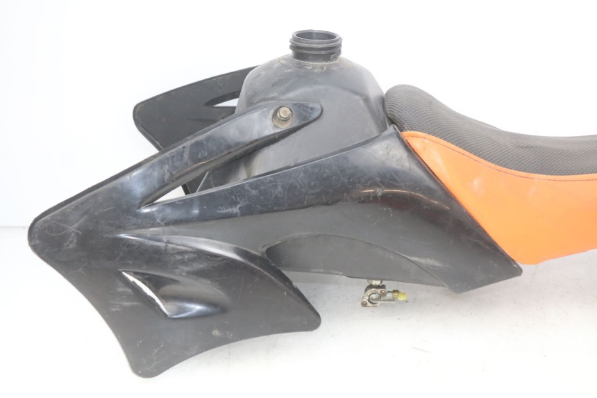photo de CARROÇARIA E CARENAGEM COMPLETA CCR DIRT BIKE 110 - Detalhe da peça