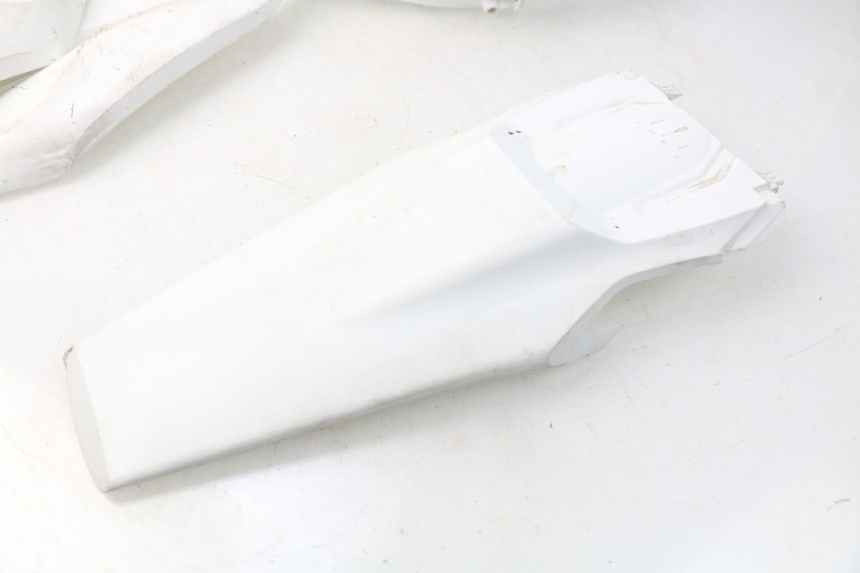 photo de CARROÇARIA COMPLETA HUSQVARNA FC 350 (2019 - 2022) - Pontos de fixação