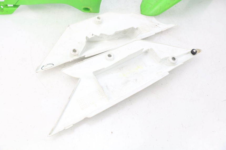photo de CARROÇARIA COMPLETA KAWASAKI KLX 110 (2010 - 2022) - Zoom de qualidade