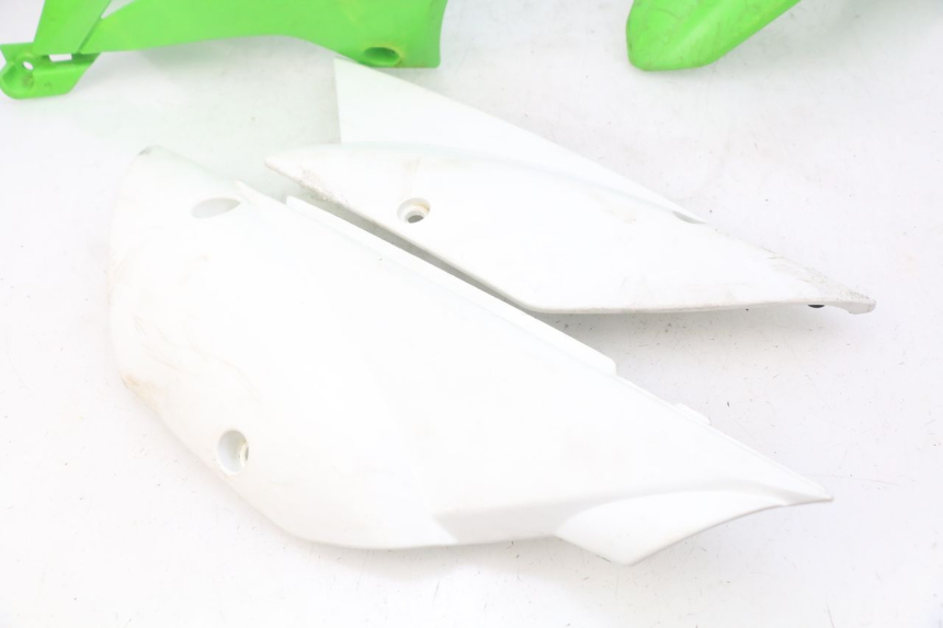 photo de CARROÇARIA COMPLETA KAWASAKI KLX 110 (2010 - 2022) - Outro ângulo de visão