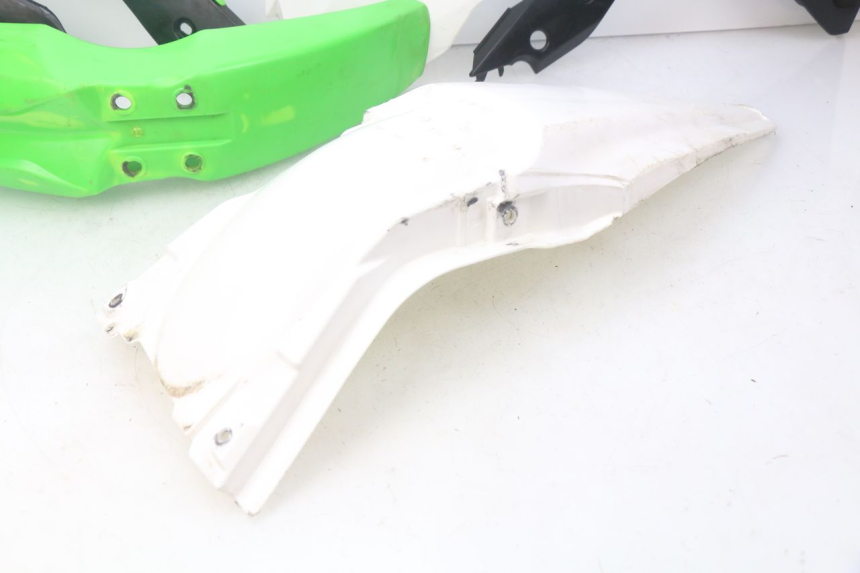 photo de CARROÇARIA E CARENAGEM COMPLETA KAWASAKI KX F KXF 450 (2012 - 2015) - Vista de perto