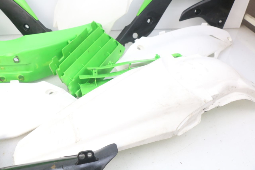 photo de CARROÇARIA E CARENAGEM COMPLETA KAWASAKI KX F KXF 450 (2012 - 2015) - Vista geral