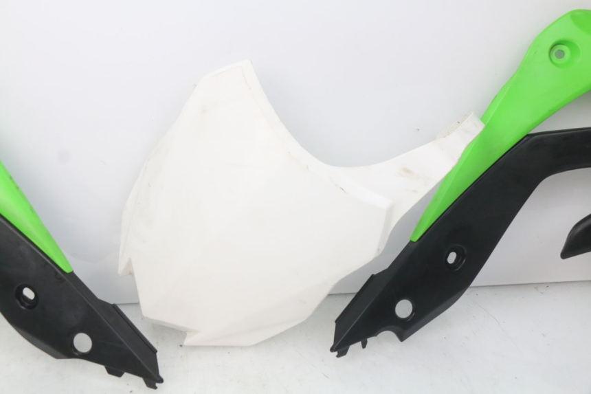 photo de CARROÇARIA E CARENAGEM COMPLETA KAWASAKI KX F KXF 450 (2012 - 2015) - Pontos de fixação