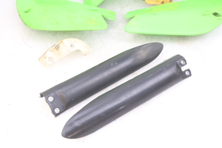 photo de CARROÇARIA COMPLETA KAWASAKI KX 85 (2001 - 2013) - Detalhes característicos