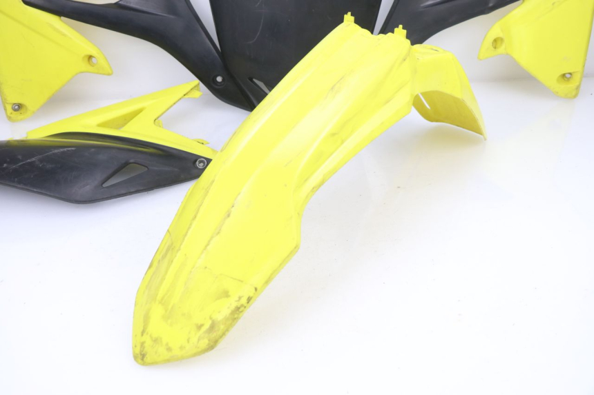 photo de CARROÇARIA E CARENAGEM COMPLETA SUZUKI RM-Z RMZ 250 (2010 - 2016) - Vista de perto