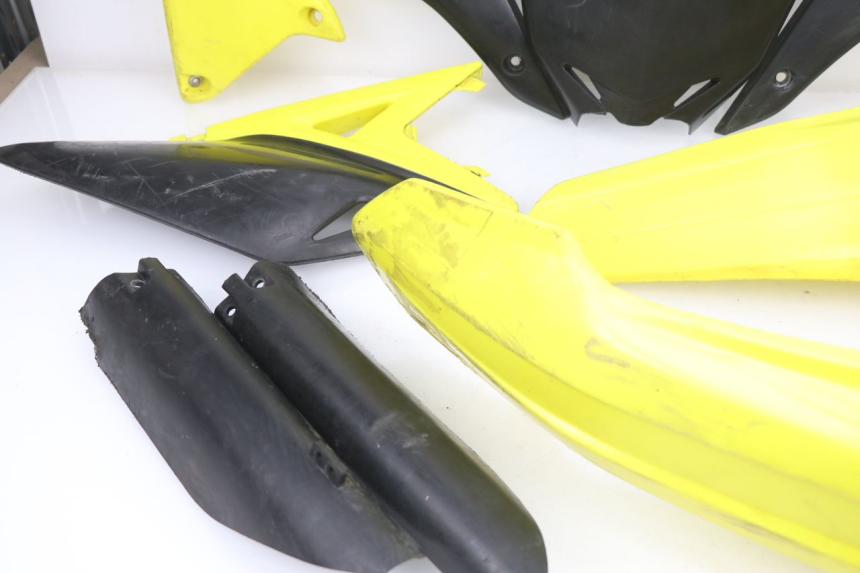 photo de CARROÇARIA E CARENAGEM COMPLETA SUZUKI RM-Z RMZ 250 (2010 - 2016) - Imagem adicional