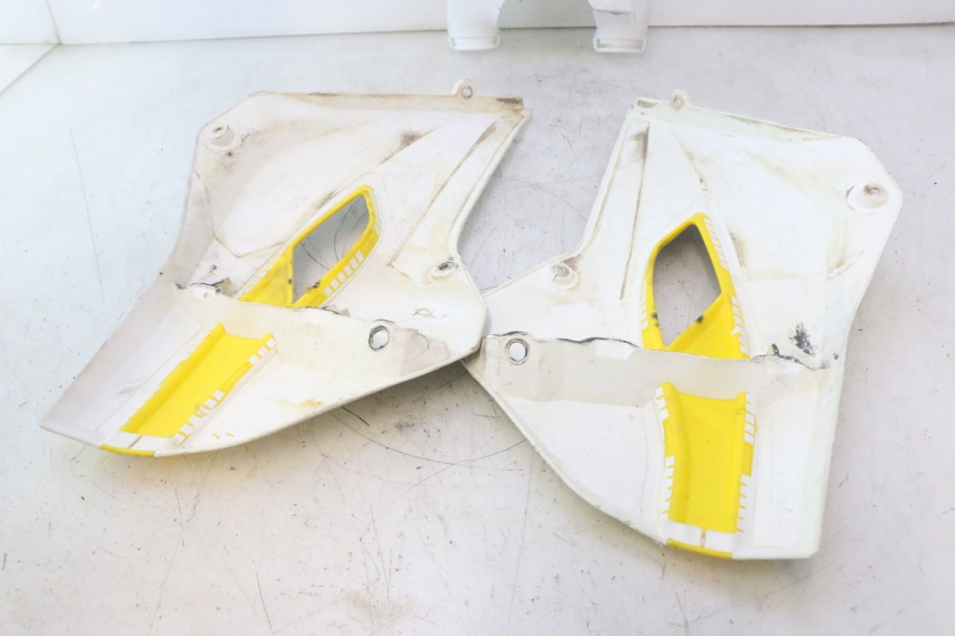 photo de CARROÇARIA COMPLETA HUSABERG TE 250 (2011 - 2014) - Detalhes característicos