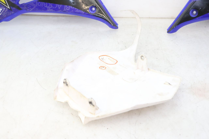 photo de CARROÇARIA E CARENAGEM COMPLETA YAMAHA YZ-F YZF 250 (2007 - 2013) - Vista de perfil
