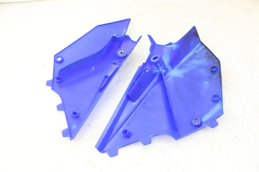 photo de CARROÇARIA E CARENAGEM COMPLETA YAMAHA YZ 125 (1998 - 2005) - Zoom do estado de desgaste