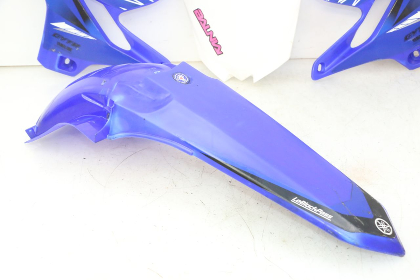 photo de CARROÇARIA E CARENAGEM COMPLETA YAMAHA YZ 125 (1998 - 2005) - Zoom do estado de desgaste