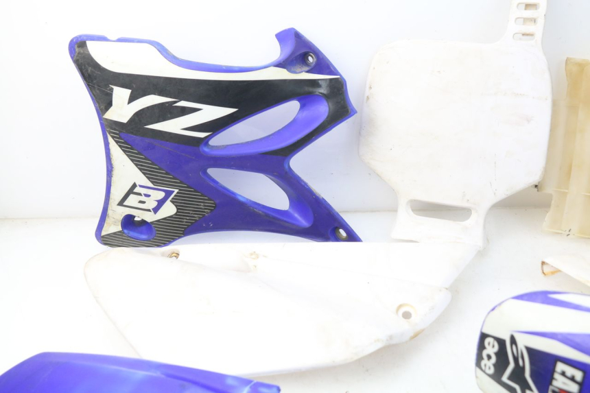photo de CARROÇARIA E CARENAGEM COMPLETA YAMAHA YZ 85 (2002 - 2018) - Zoom do estado de desgaste