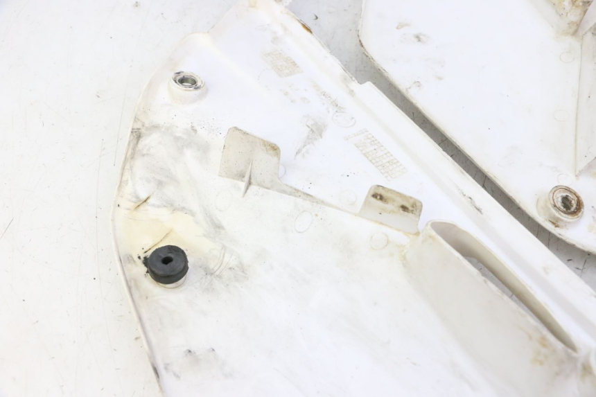 photo de CARROÇARIA E CARENAGEM COMPLETA YAMAHA YZ 85 (2002 - 2018) - Detalhe da peça