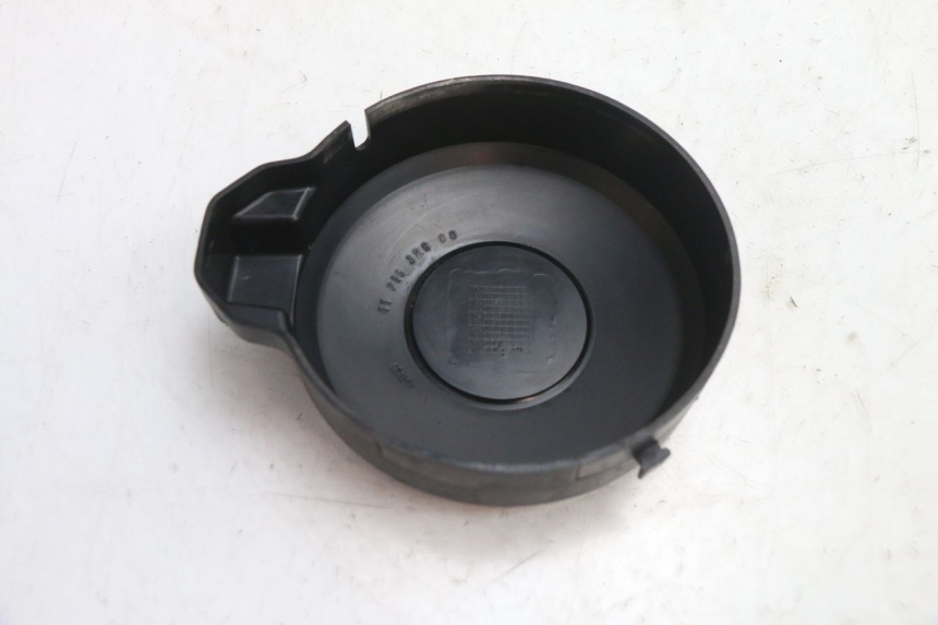 photo de TAMPA DE IGNIÇÃO PEUGEOT 103 SPX CLIP 50 (1989 - 1992) - Pontos de fixação
