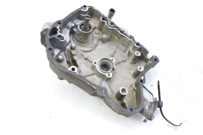 photo de TAMPA DE IGNIÇÃO HONDA FES S-WING SWING ABS 125 (2007 - 2015) - Detalhe da peça