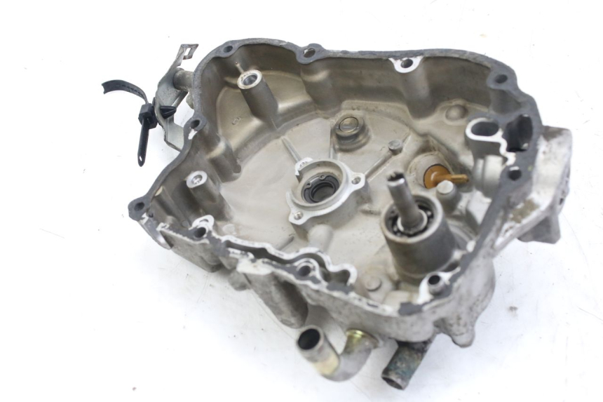 photo de TAMPA DE IGNIÇÃO HONDA FES S-WING SWING ABS 125 (2007 - 2015) - Outro ângulo de visão