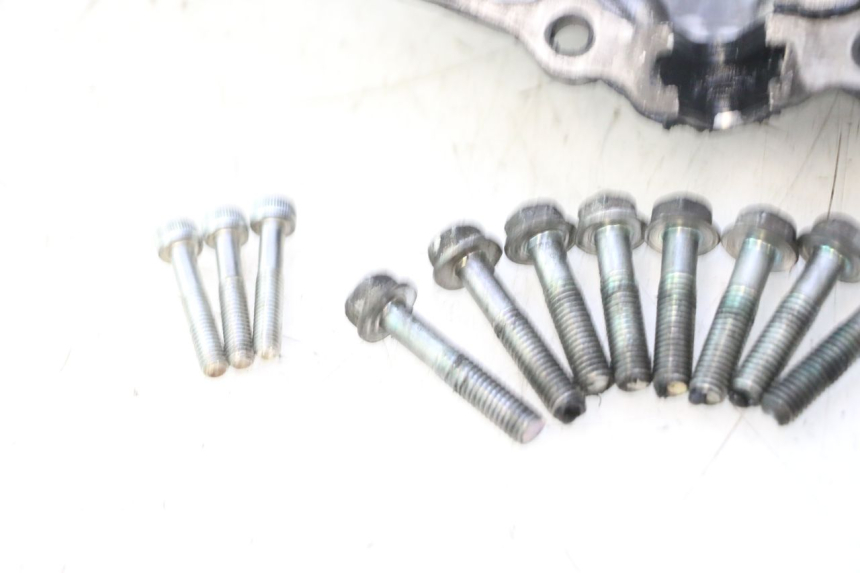 photo de TAMPA DE IGNIÇÃO HONDA FJS SILVER WING SILVERWING 400 (2005 - 2008) - Detalhes característicos