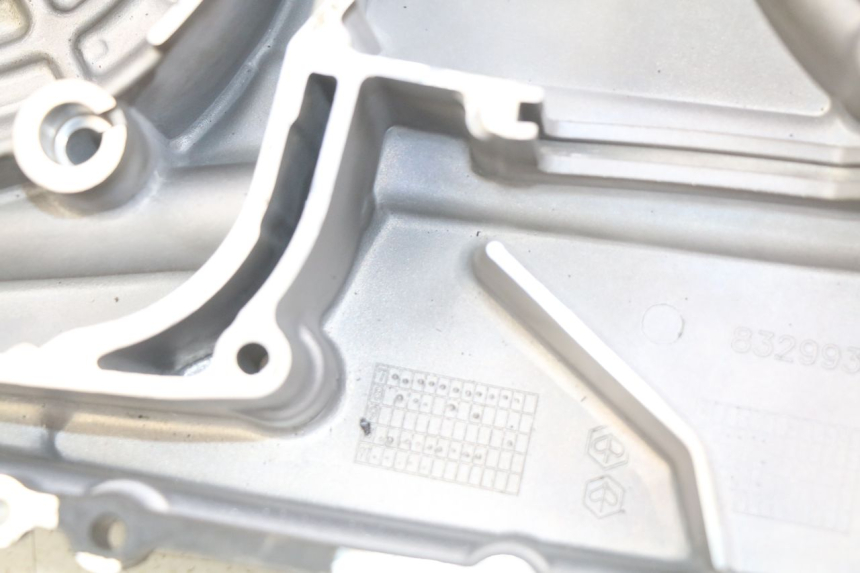 photo de TAMPA DE IGNIÇÃO GILERA GP 800 (2007 - 2013) - Detalhe da peça