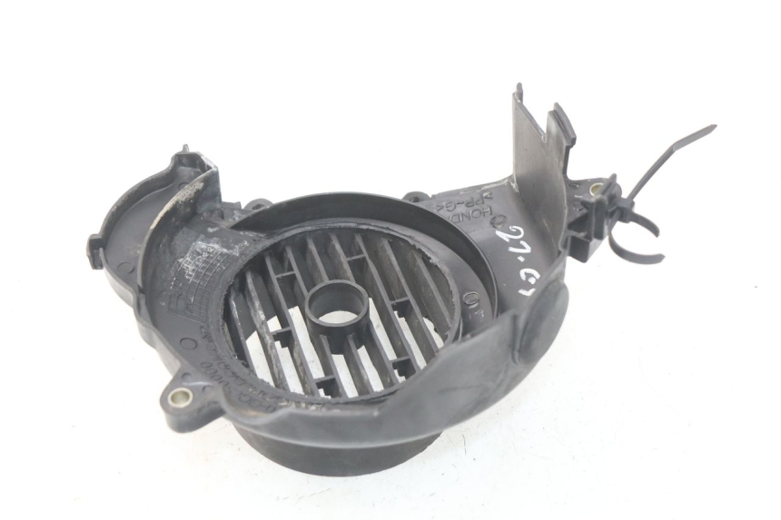 photo de TAMPA DE IGNIÇÃO HONDA SCV LEAD 100 (2003 - 2007) - Ampliação técnica