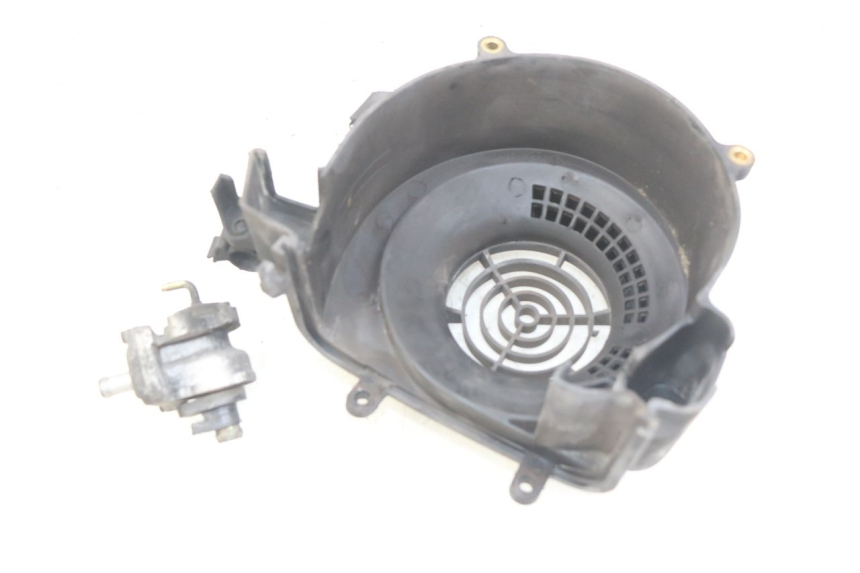 photo de TAMPA DE IGNIÇÃO PIAGGIO VESPA LXV 125 (2006 - 2009) - Outro ângulo de visão