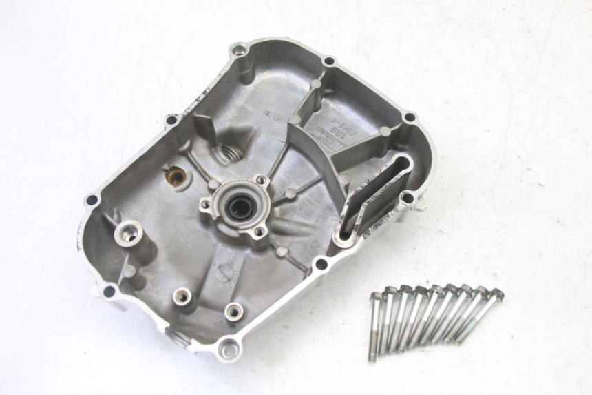 photo de TAMPA DE IGNIÇÃO YAMAHA X-MAX XMAX 125 (2010 - 2013) - Pontos de fixação
