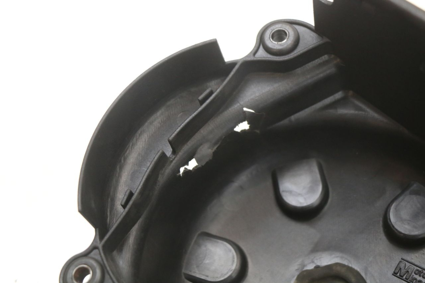 photo de TAMPA DE IGNIÇÃO YAMAHA YP MAJESTY 125 (2002 - 2006) - Pontos de fixação