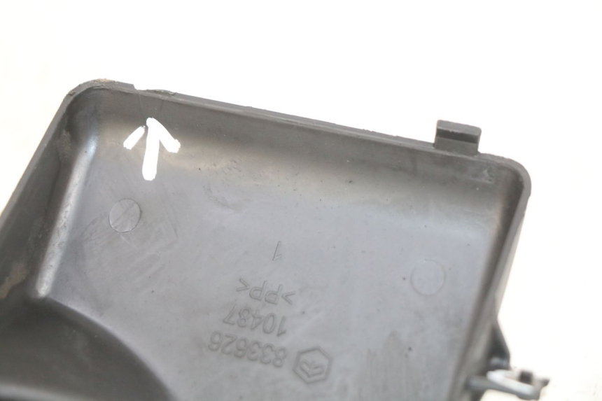 photo de TAMPA DE IGNIÇÃO PIAGGIO ZIP 2T 50 (2009 - 2019) - Outro ângulo de visão