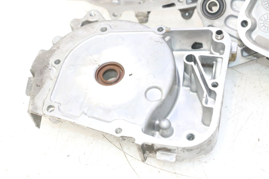 photo de CARTER INFERIOR DO MOTOR KYMCO AGILITY 16+ 4T 50 (2018 - 2023) - Outro ângulo de visão
