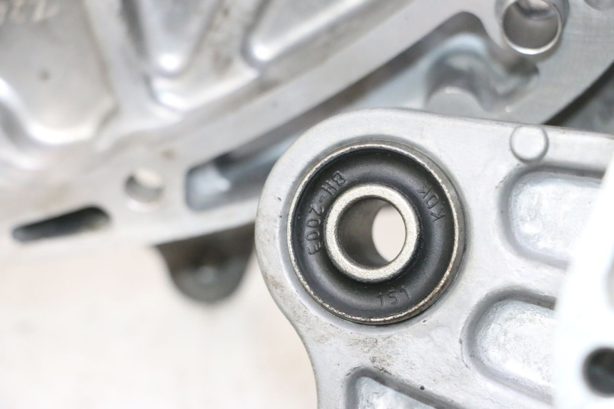 photo de CARTER INFERIOR DO MOTOR KYMCO AGILITY 16+ 4T 50 (2018 - 2023) - Estado da superfície