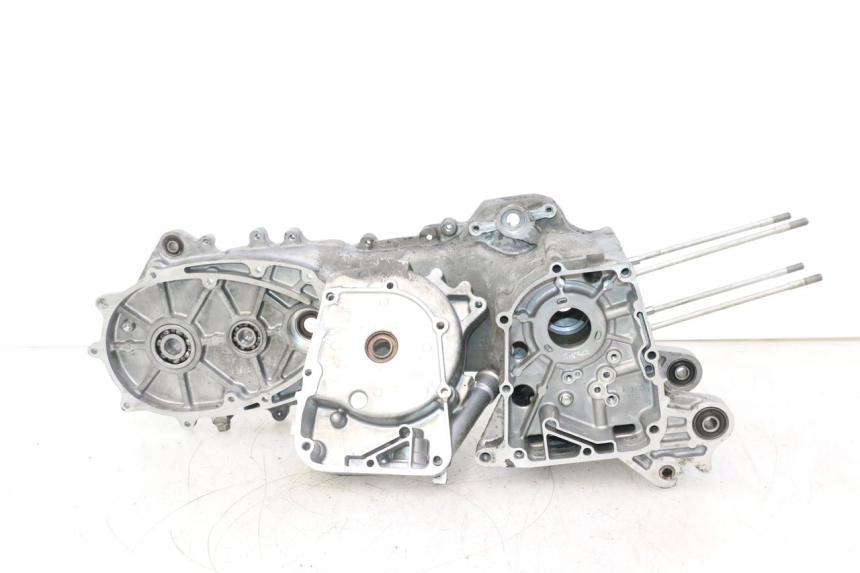 photo de CARTER INFERIOR DO MOTOR KYMCO AGILITY 16+ 4T 50 (2018 - 2023) - Marcações e referências