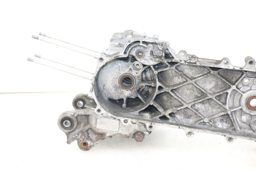 photo de CARTER INFERIOR DO MOTOR KYMCO AGILITY 4T 50 (2005 - 2018) - Ampliação dos componentes