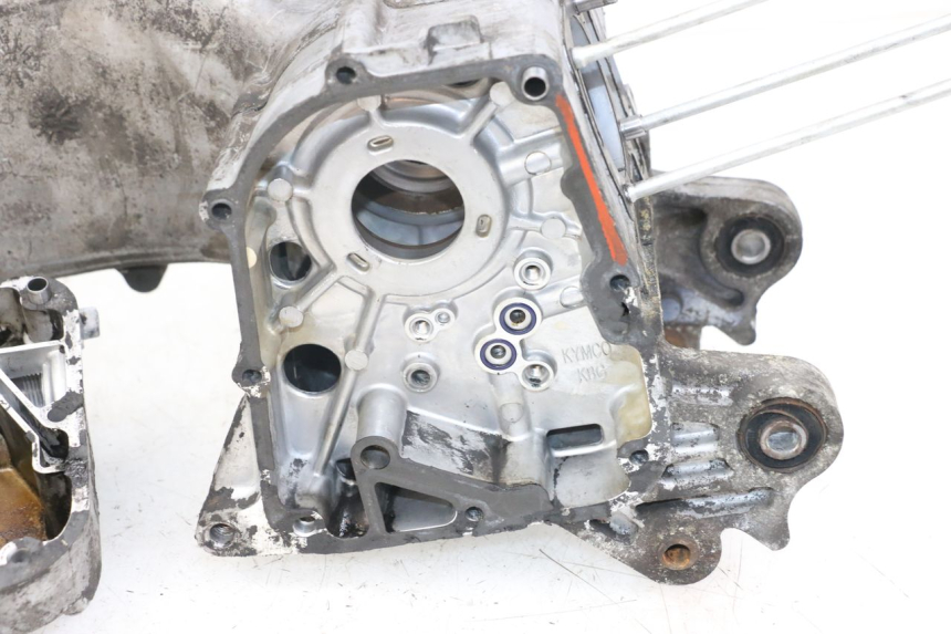 photo de CARTER INFERIOR DO MOTOR KYMCO AGILITY 4T 50 (2005 - 2018) - Zoom de qualidade
