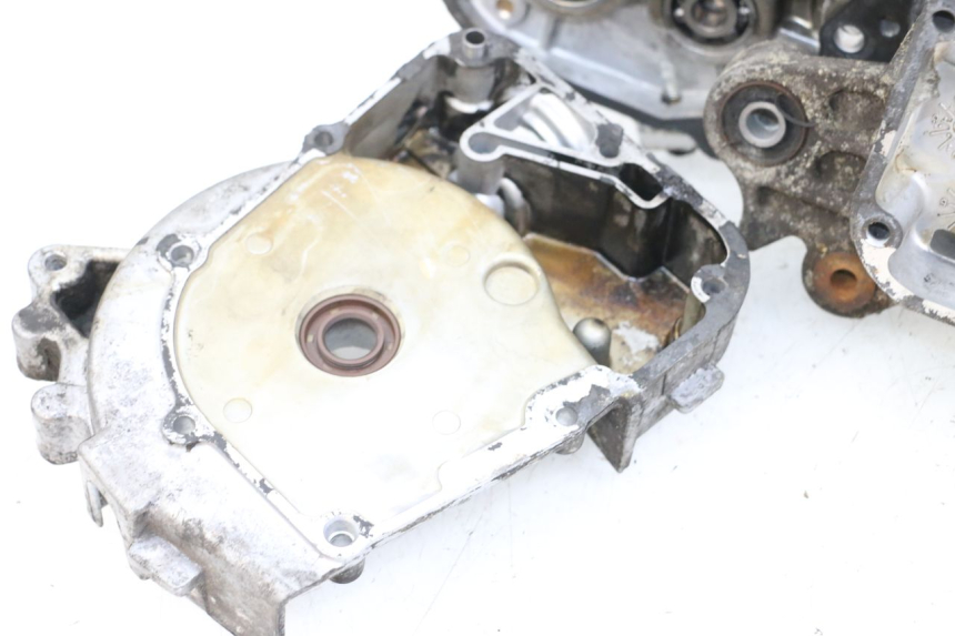 photo de CARTER INFERIOR DO MOTOR KYMCO AGILITY 4T 50 (2005 - 2018) - Detalhe da peça