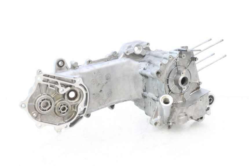 photo de CARTER INFERIOR DO MOTOR KYMCO AGILITY 4T 50 (2018 - 2022) - Vista de perto