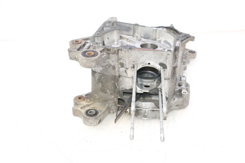photo de CARTER INFERIOR DO MOTOR KYMCO AGILITY 4T 50 (2005 - 2018) - Zoom do estado de desgaste