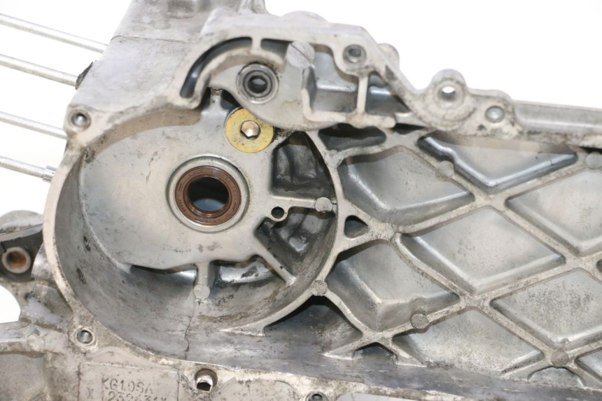 photo de CARTER INFERIOR DO MOTOR KYMCO AGILITY 4T 50 (2005 - 2018) - Marcações e referências