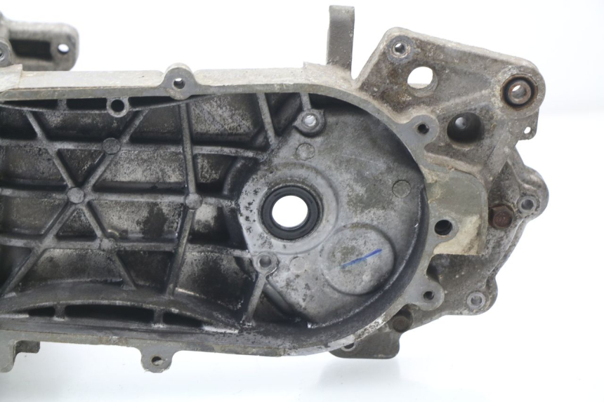 photo de CARTER INFERIOR DO MOTOR KYMCO AGILITY 125 (2005 - 2010) - Ampliação técnica