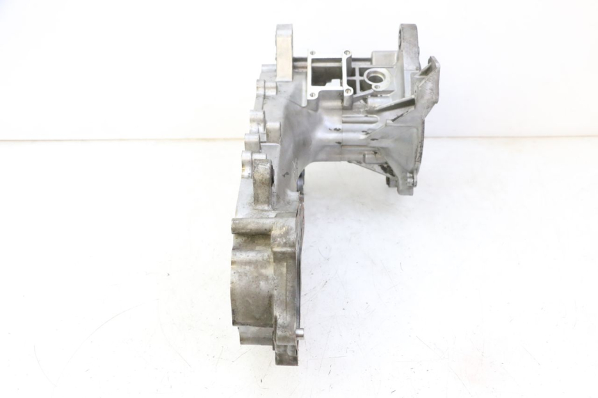 photo de CARTER INFERIOR DO MOTOR KYMCO AGILITY NAKED RENOUVO 2T 50 (2011 - 2018) - Pontos de fixação