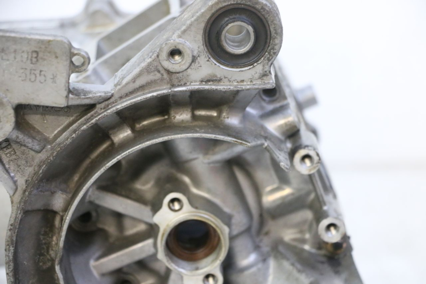 photo de CARTER INFERIOR DO MOTOR KYMCO AGILITY NAKED RENOUVO 2T 50 (2011 - 2018) - Marcações e referências