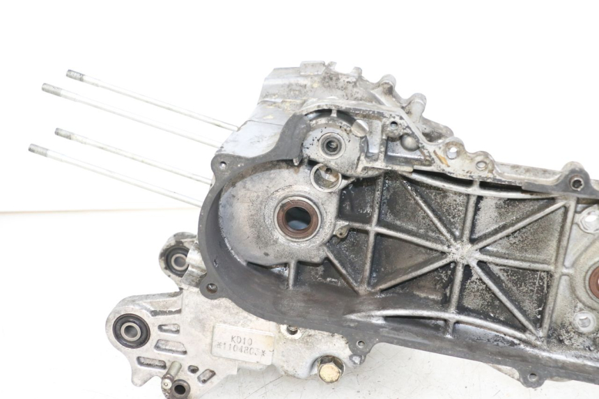 photo de CARTER INFERIOR DO MOTOR KYMCO AGILITY PREMIUM 50 (2007 - 2010) - Detalhes característicos