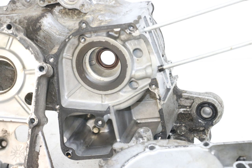 photo de CARTER INFERIOR DO MOTOR KYMCO AGILITY PREMIUM 50 (2007 - 2010) - Inspeção visual