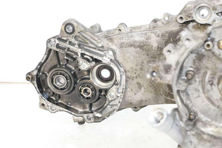 photo de CARTER INFERIOR DO MOTOR KYMCO AGILITY PREMIUM 50 (2007 - 2010) - Pontos de fixação