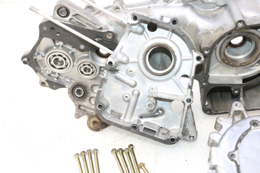 photo de CARTER INFERIOR DO MOTOR KYMCO AGILITY PREMIUM 50 (2007 - 2010) - Zoom de qualidade
