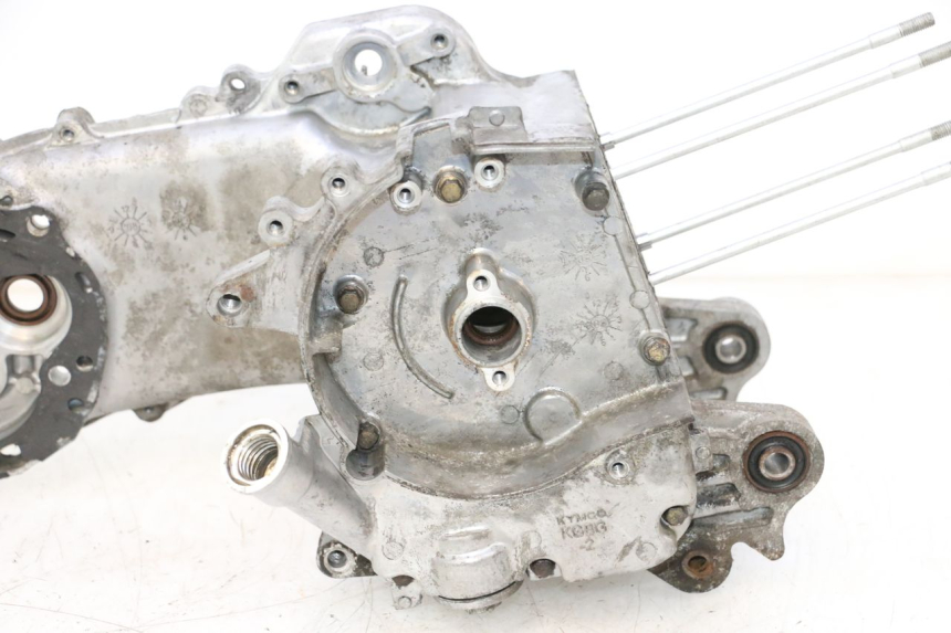 photo de CARTER INFERIOR DO MOTOR KYMCO AGILITY PREMIUM 50 (2007 - 2010) - Vista geral