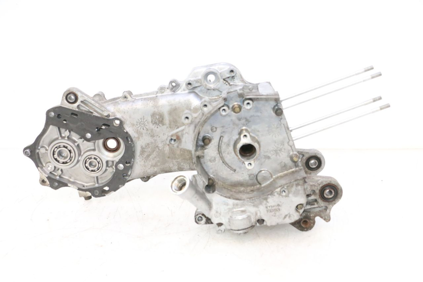 photo de CARTER INFERIOR DO MOTOR KYMCO AGILITY PREMIUM 50 (2007 - 2010) - Estado da superfície