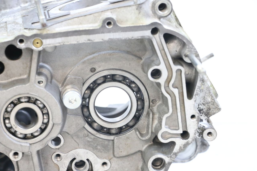 photo de CARTER INFERIOR DO MOTOR HYOSUNG GV AQUILA 125 (2000 - 2009) - Peça verificada