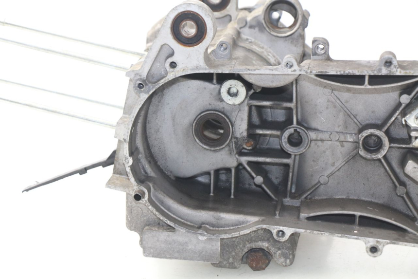 photo de CARTER INFERIOR DO MOTOR JONWAY AZTRAL 125 (2008 - 2017) - Pontos de fixação
