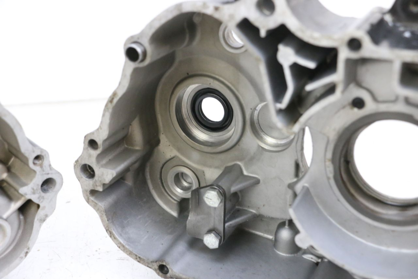photo de CARTER INFERIOR DO MOTOR MAG POWER BOMBERS 4T 50 (2016 - 2026) - Vista de perfil